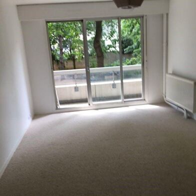 Appartement 1 pièces 1360 €