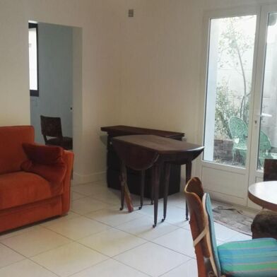 Appartement 3 pièces 1300 €