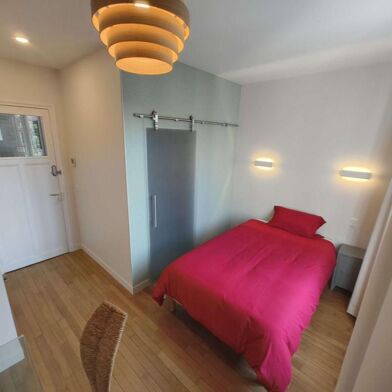 Appartement 1 pièces 900 €