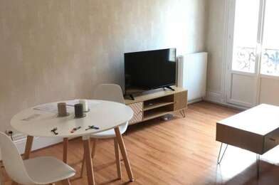 Appartement 3 pièces 750 €
