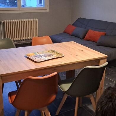 Appartement 3 pièces 730 €