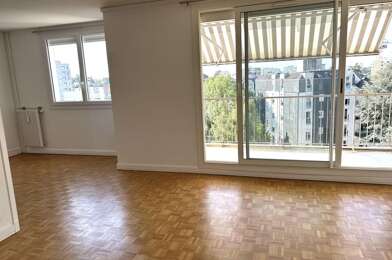 Appartement 3 pièces 840 €