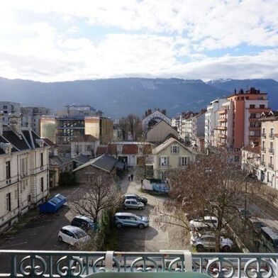 Appartement 2 pièces 670 €