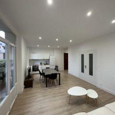 Appartement 5 pièces 600 €