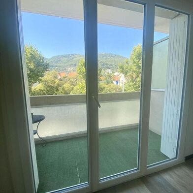 Appartement 1 pièces 540 €
