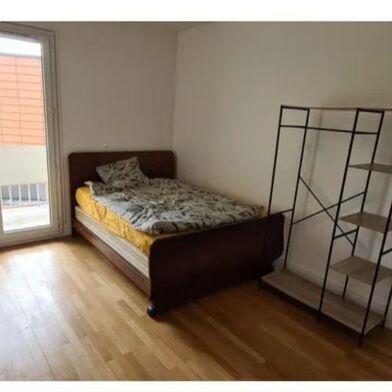 Appartement 5 pièces 470 €