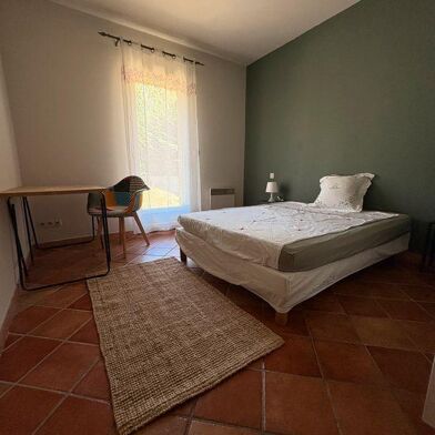 Appartement 1 pièces 550 €