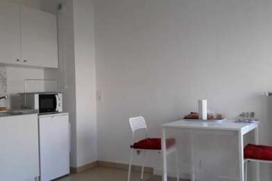 Appartement 1 pièces 720 €