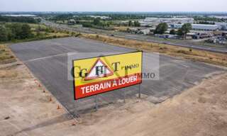 Terrain  2050 m² à louer à Viry-Châtillon (91170)