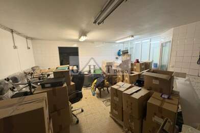 Local industriel  560000 €