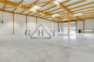 Local industriel  18055 €