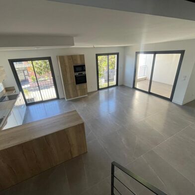 Appartement 4 pièces 690000 €