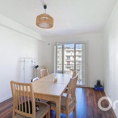 Appartement 3 pièces 180000 €