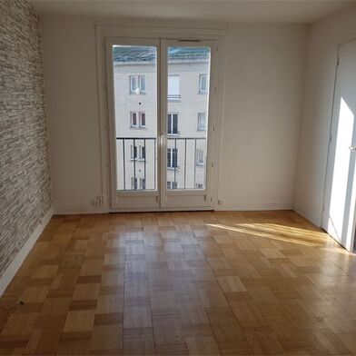 Appartement 2 pièces 540 €