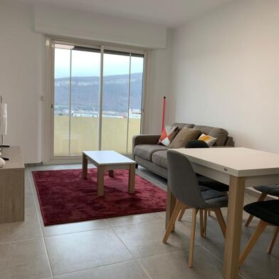 Appartement 2 pièces 960 €