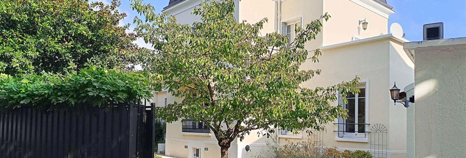 Maison 10 Pièces 240 m² à vendre à Neuilly-Plaisance (93360)