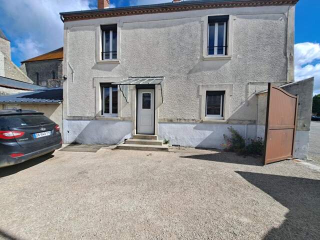 Maison en pierre et dependances + cour — photo du bien