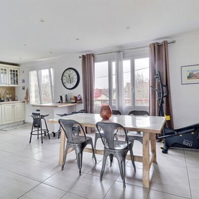 Appartement 4 pièces 153000 €