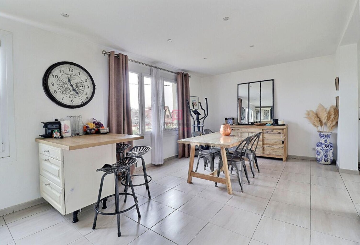 Appartement Sainte-Geneviève-des-Bois 4 pièces 61 m² — photo 1