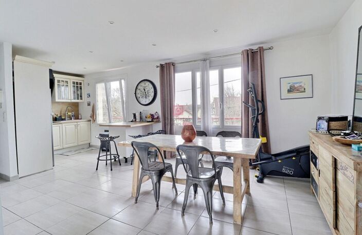 Appartement Sainte-Geneviève-des-Bois 4 pièces 61 m² — photo 2