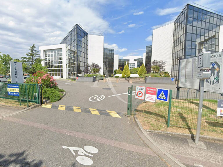 BUREAU BLAGNAC — photo 1