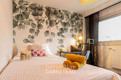 Appartement 7 pièces 440 €