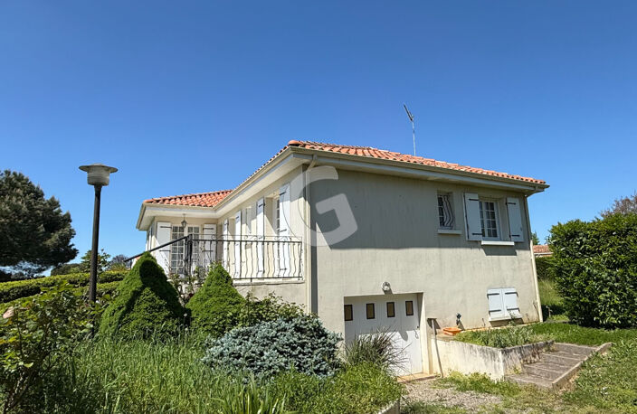 MAISON - 5 PIECES - 127M² - A VENDRE - LONGEVILLE SUR MER — photo 2