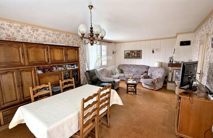 MAISON - 5 PIECES - 127M² - A VENDRE - LONGEVILLE SUR MER — photo 5
