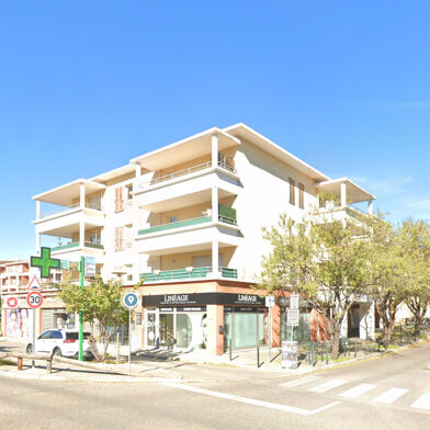 Commerce 4 pièces 2070 €