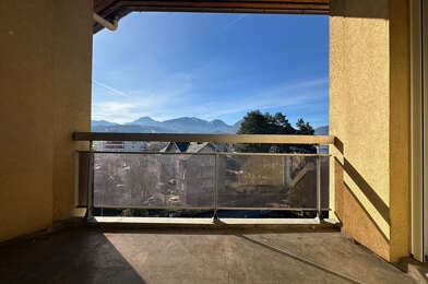 Appartement 3 pièces 920 €