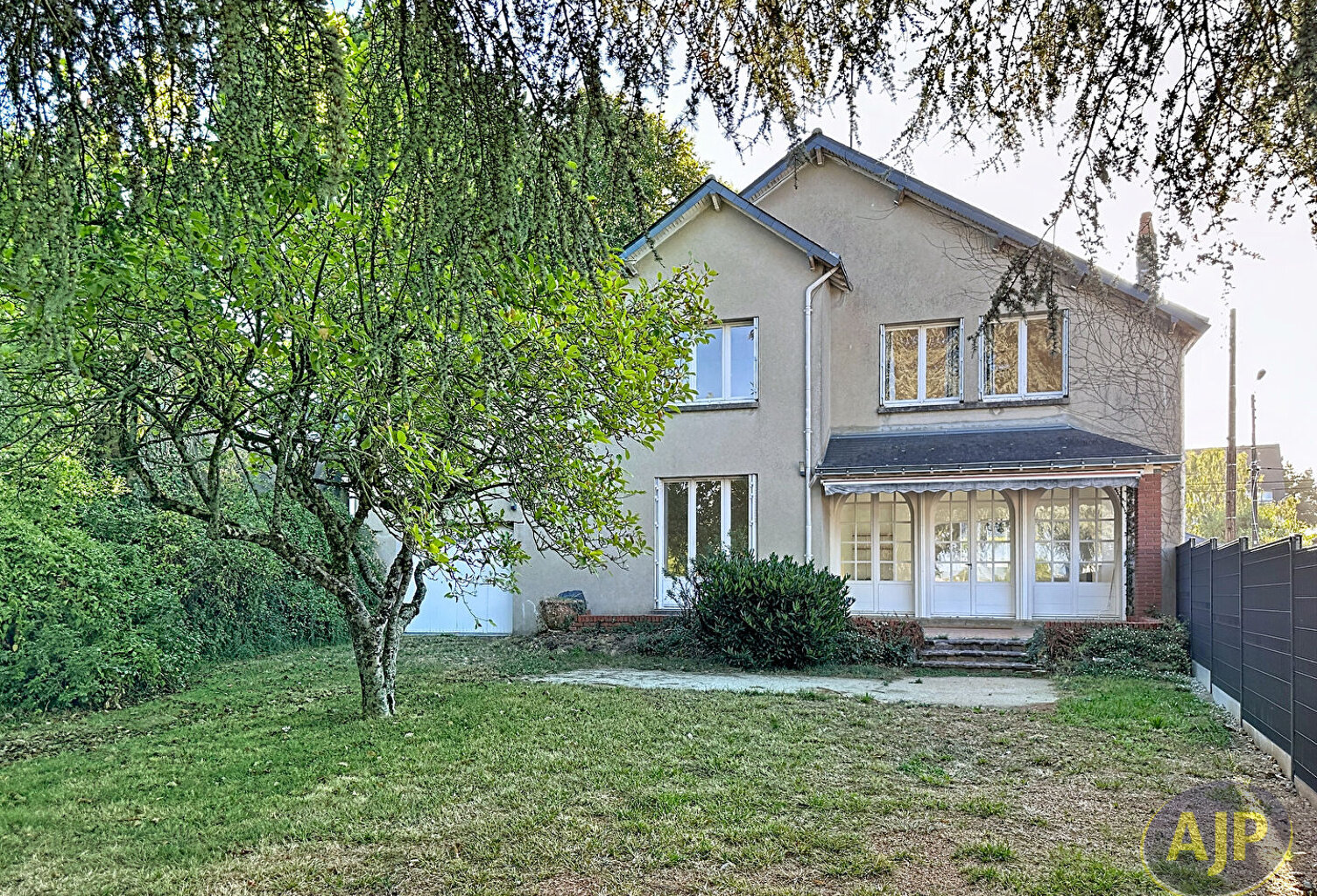 Maison  Centre ville Chateaubriant 196 m2 — photo 1