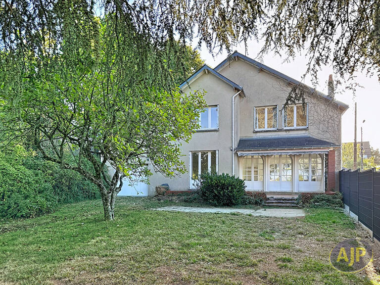 Maison  Centre ville Chateaubriant 196 m2 — photo 1