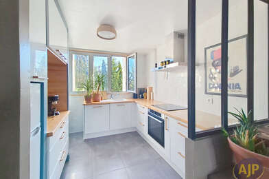 Appartement 4 pièces 267875 €