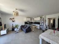 A VENDRE UN APPARTEMENT T3 RDC A LA COURONNE PROCHE CENTRE — photo 2