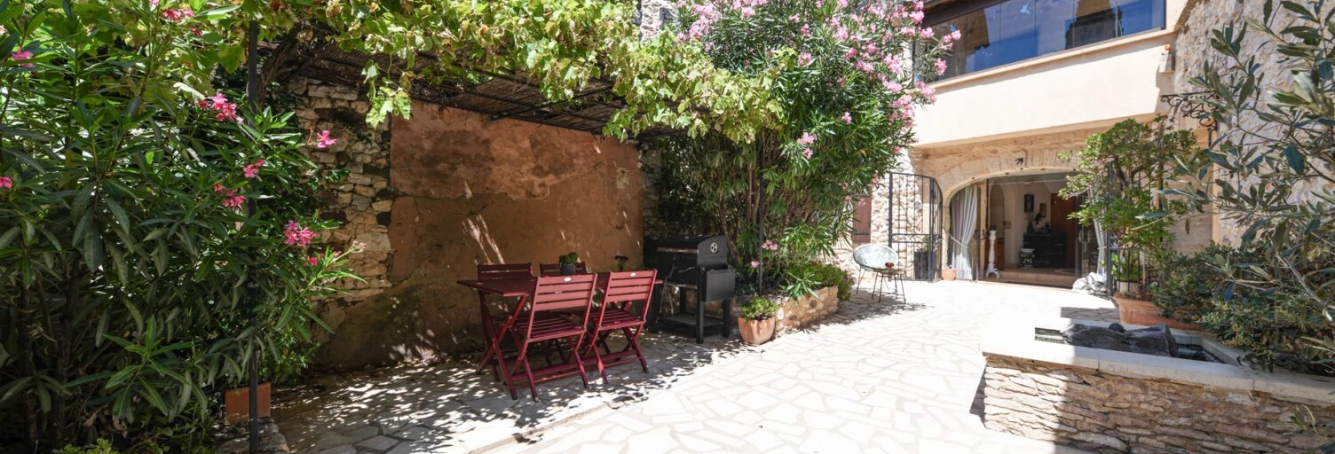 Maison 11 Pièces 300 m² à vendre à Uzès (30700)