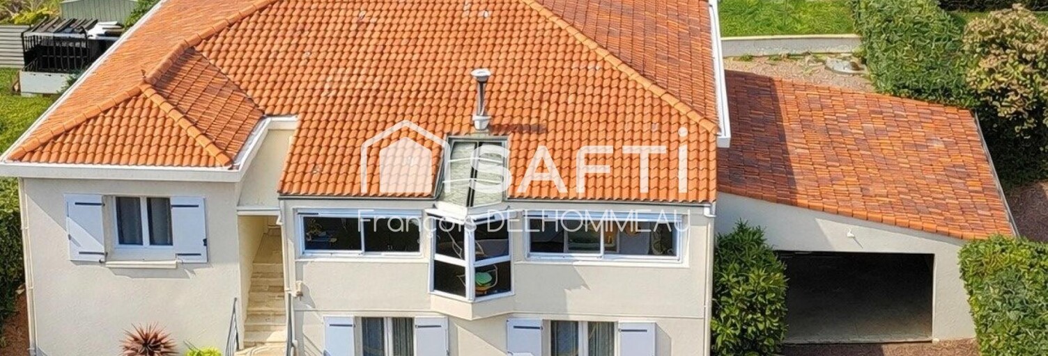 Maison 9 Pièces 207 m² à vendre à La Roche-sur-Yon (85000)