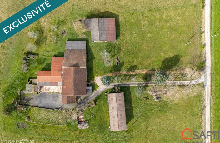 Ancienne ferme avec maison, grange et dépedances — photo 2