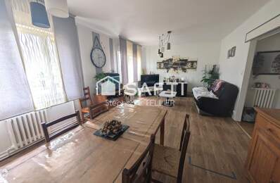 Habitation de 100 m2 + local commerce  160 m2 — photo du bien