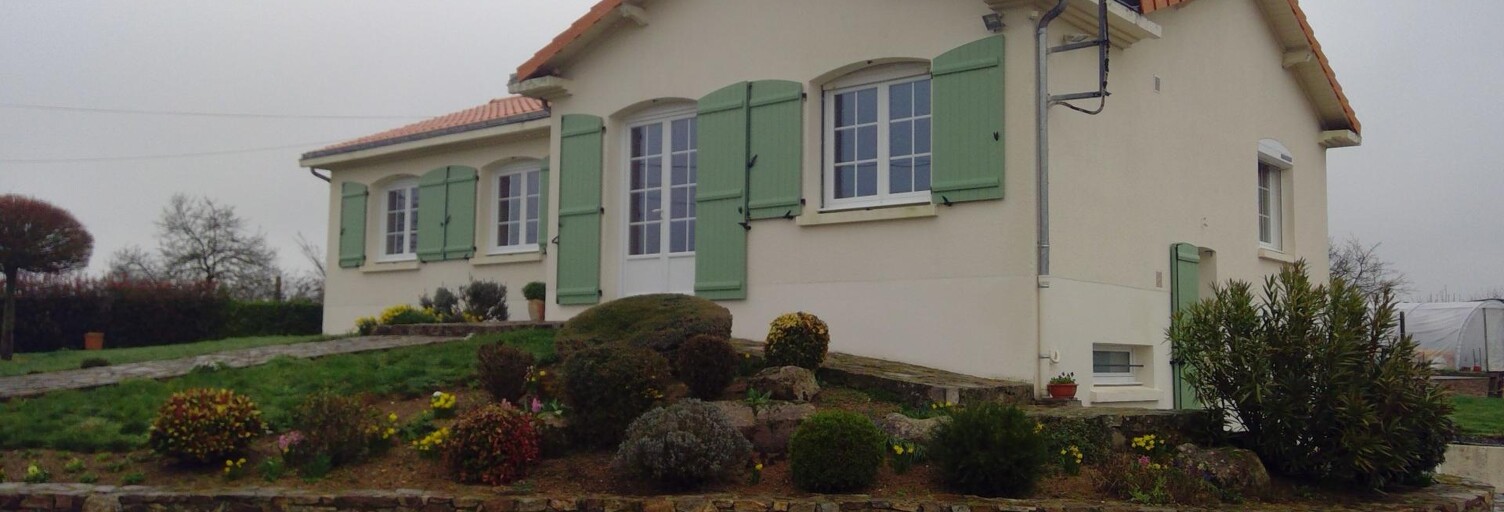 Maison 5 Pièces 100 m² à vendre à Saint-Pierre-des-Échaubrognes (79700)