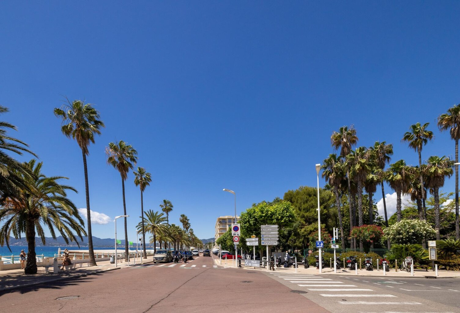 Lot de 3 studio refaits à neuf Cannes Hyper centre — photo 1