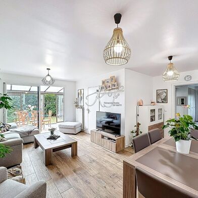 Appartement 5 pièces 299900 €