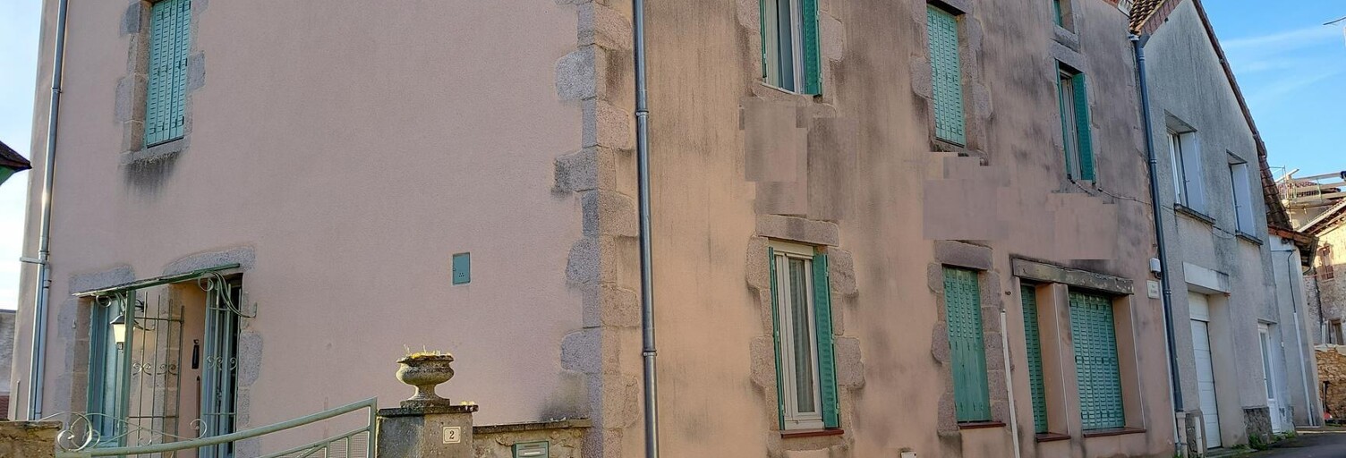 Maison 7 Pièces 141 m² à vendre à Saint-Martin-d'Estréaux (42620)