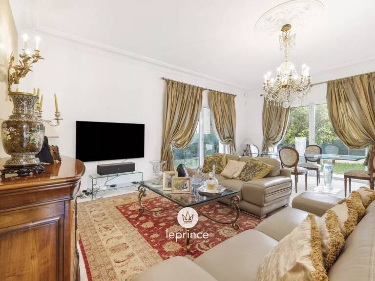 Nice Évêché - 5 Pièces - Appartement Villa — photo 1