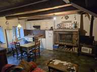 MAISON EN PIERRES AVEC DEPENDANCES ET TERRAIN — photo 2