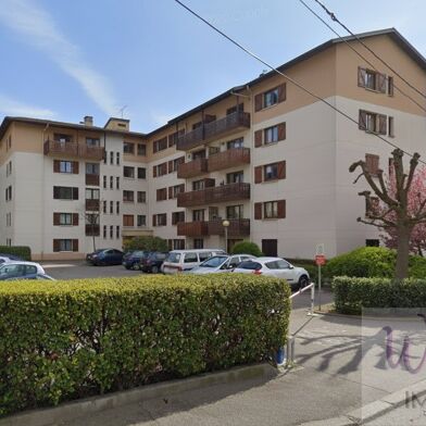 Appartement 5 pièces 275000 €