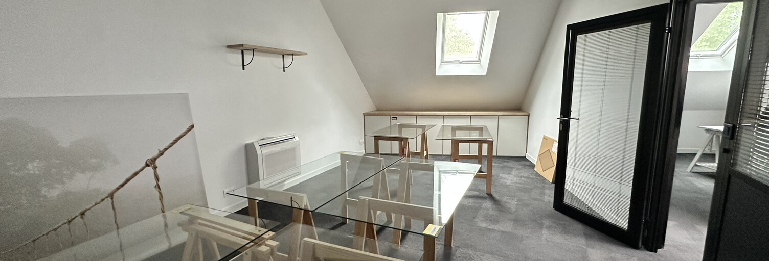Bureau  123 m² à louer à Trélazé (49800)