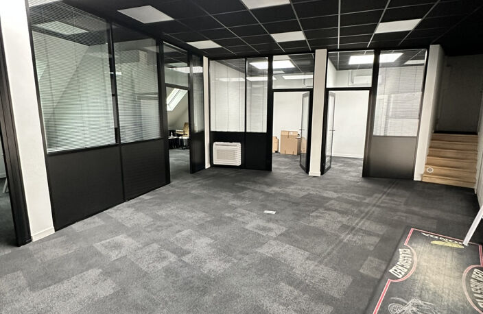 A LOUER Bureaux 123m2 - Angers Sud Est — photo 4