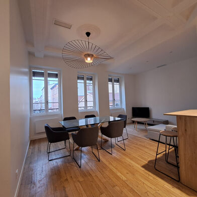 Appartement 3 pièces 1300 €