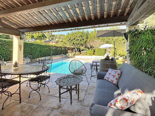 MOUGINS - LA PEYRIERE - ETANG DE FONTMERLE - VILLA AVEC BEAU — photo du bien