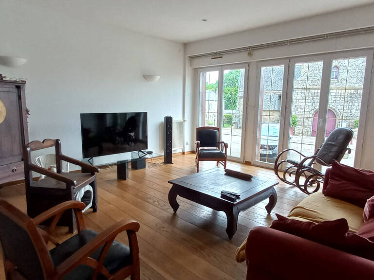 MAISON FAMILIALE 5 CHAMBRES à VENDRE à Saint-Gérand-Croixanv — photo 1